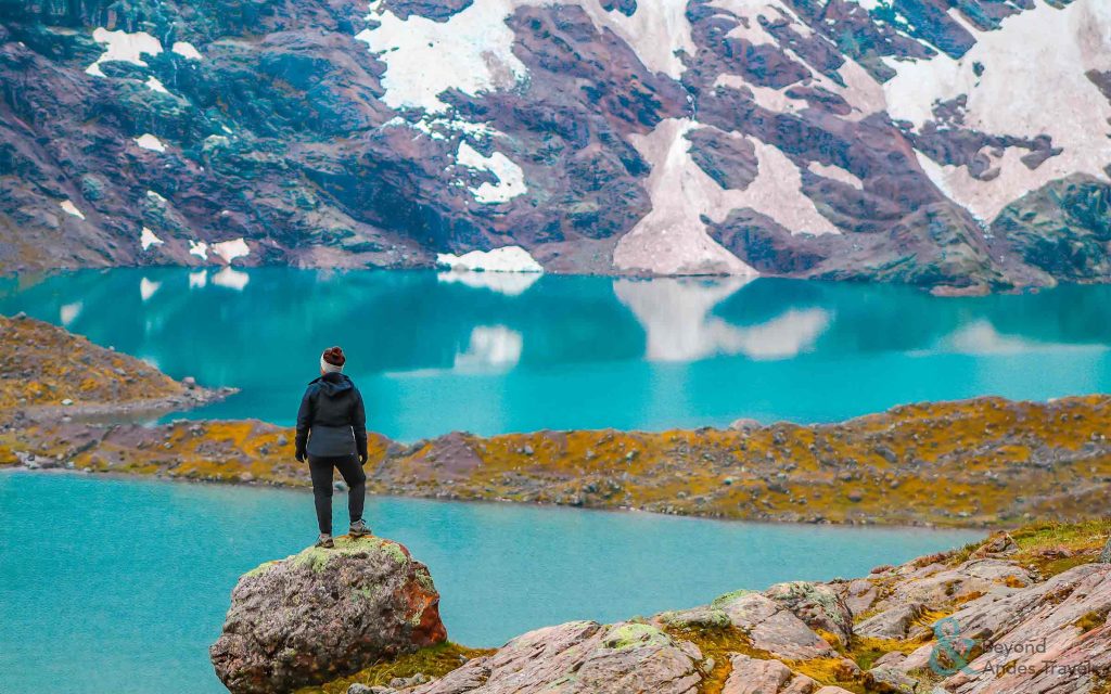 Trekking through the 7 Lagoons of Ausangate